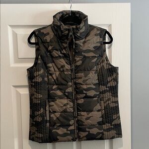 New York & Company Camo Vest